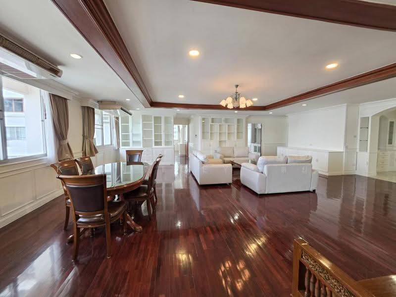 D.S. Tower 1 Sukhumvit 33, Bangkok, Soi Phrom Chit, Khlong Tan Nua, Watthana, Bangkok, 3 Bedrooms, 236 sqm, Condo For Rent, by Khun Toey เตย, 500551811 - DDproperty.com