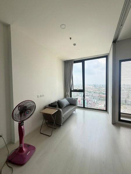 Mazarine Ratchayothin, Bangkok, Soi Phahonyothin 30, Phahonyothin Road, Chan Kasem, Chatuchak, Bangkok, 1 Bedroom, 42 sqm, Condo For Rent, by Natthaya Ninkhwan, 500551843 - DDproperty.com