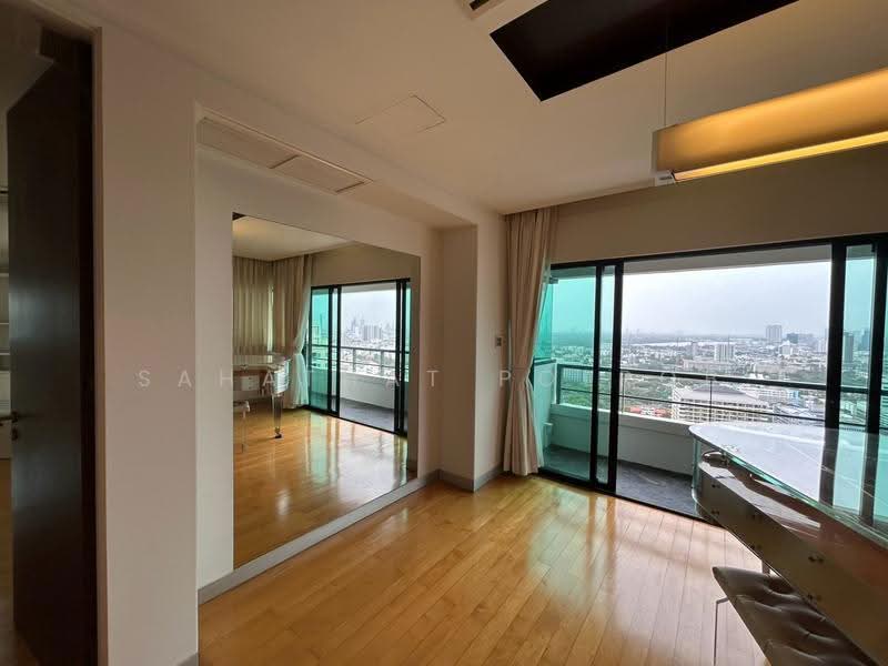 Sathorn Gardens : สาธร การ์เด้นส์, กรุงเทพ, 39 ถนนสาธรใต้, ทุ่งมหาเมฆ, สาทร, กรุงเทพ, 240 ตร.ม., คอนโด ขาย, โดย Sahathat Polrob, 500551864 - DDproperty.com
