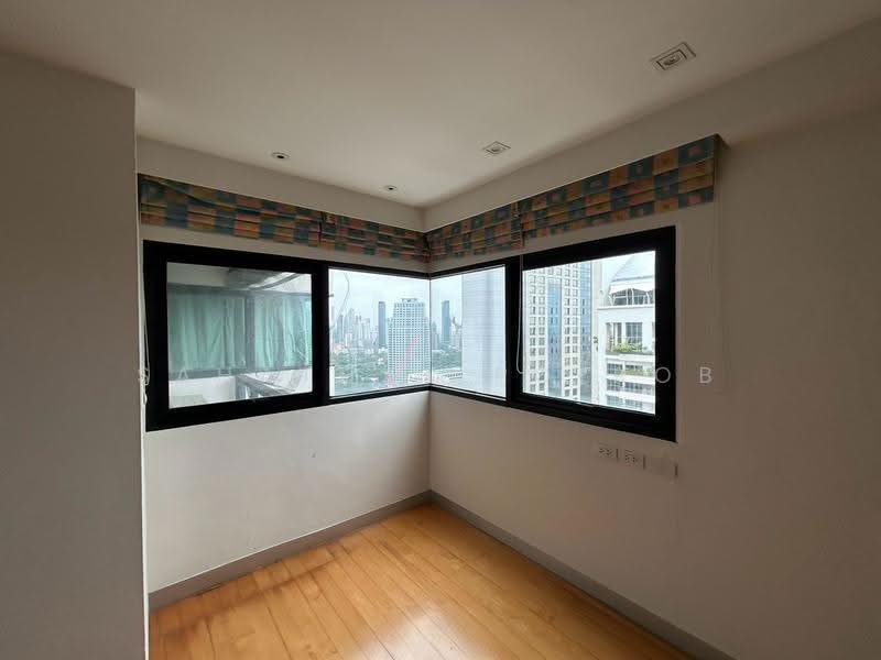 Sathorn Gardens : สาธร การ์เด้นส์, กรุงเทพ, 39 ถนนสาธรใต้, ทุ่งมหาเมฆ, สาทร, กรุงเทพ, 240 ตร.ม., คอนโด ขาย, โดย Sahathat Polrob, 500551864 - DDproperty.com