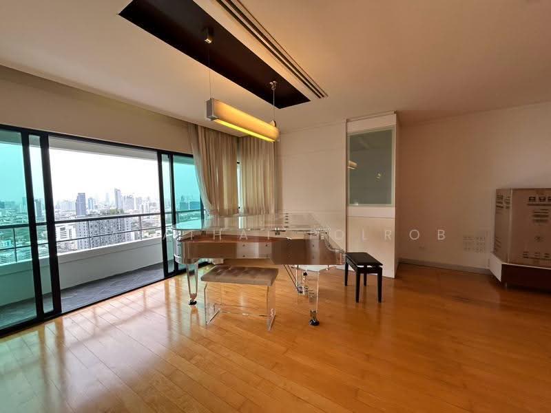 Sathorn Gardens : สาธร การ์เด้นส์, กรุงเทพ, 39 ถนนสาธรใต้, ทุ่งมหาเมฆ, สาทร, กรุงเทพ, 240 ตร.ม., คอนโด ขาย, โดย Sahathat Polrob, 500551864 - DDproperty.com