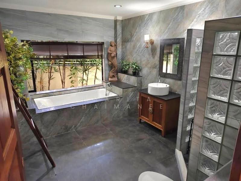 Pool Villa House, Chiang Mai, Pa - Bong, Doi Saket, Chiang Mai, 3 Bedrooms, 250 sqm, Villa For Sale, by Pharita Chaimanee, 500551905 - DDproperty.com