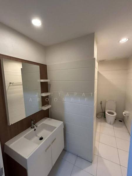 Q House Condo Sathorn, Bangkok, Thonburi Road, Khlong Ton Sai, Khlong San, Bangkok, 2 Bedrooms, 71 sqm, Condo For Rent, by Jettapat Jaroonpipatkun, 500551908 - DDproperty.com