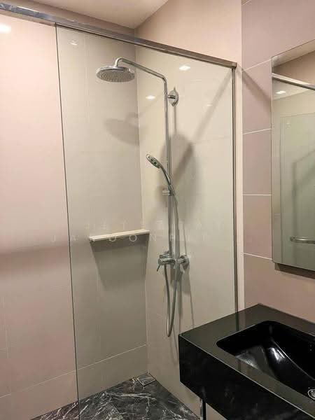 The Edge Sukhumvit 23, Bangkok, 6 Soi Sukhumvit 23, Khlongtoei Nua, Watthana, Bangkok, 1 Bedroom, 33 sqm, Condo For Rent, by Jettapat Jaroonpipatkun, 500551915 - DDproperty.com