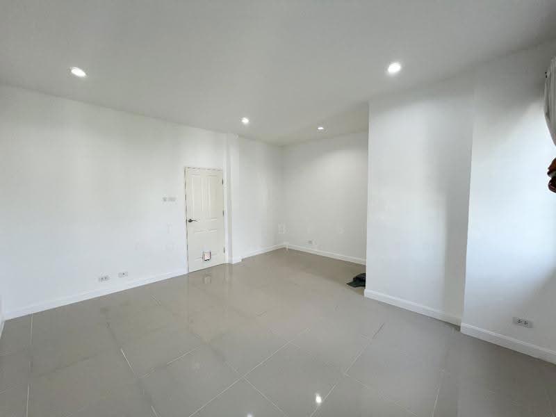 High Living 7, Chon Buri (Pattaya), 199 Thesaban Road 1, Nong Tamlung, Phan Thong, Chon Buri (Pattaya), 3 Bedrooms, 135 sqm, Townhouse For Sale, by The Best Property เจต, 500551920 - DDproperty.com