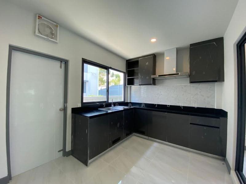 The City Sukhumvit-Onnut, Bangkok, 588/2 Soi On Nut 70/1, Prawet, Prawet, Bangkok, 4 Bedrooms, 252 sqm, Single Detached House For Rent, by สุเทพ รอดด้วยบุญ, 500551930 - DDproperty.com
