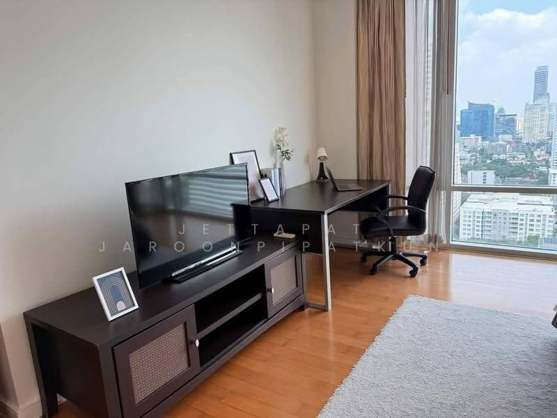 Fullerton Sukhumvit, Bangkok, Sukhumvit Road, Khlong Tan Nua, Watthana, Bangkok, 2 Bedrooms, 105 sqm, Condo For Rent, by Jettapat Jaroonpipatkun, 500551935 - DDproperty.com