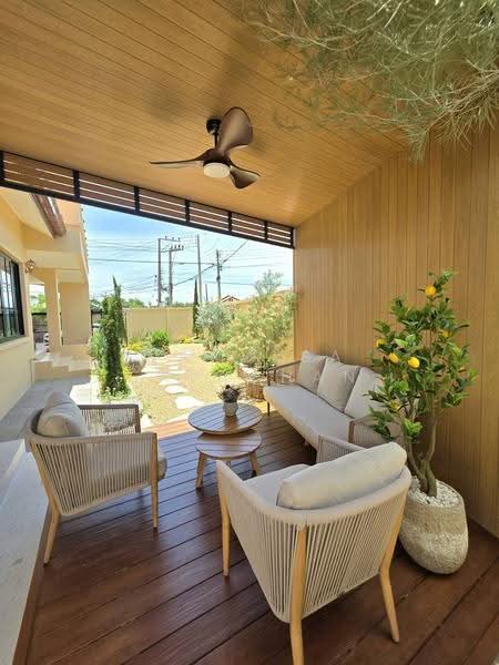 Jomtien Chaiyapruek, Chon Buri (Pattaya), Nong Pru, Bang Lamung (Pattaya), Chon Buri (Pattaya), 5 Bedrooms, 350 sqm, Single Detached House For Sale, by Wanwisa Salachan, 500551939 - DDproperty.com