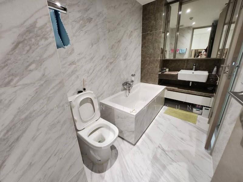 Fynn Asoke, Bangkok, 28 Sukhumvit 10 Alley, Khlong Toei, Bangkok, 1 Bedroom, 41 sqm, Condo For Rent, by Jettapat Jaroonpipatkun, 500551951 - DDproperty.com