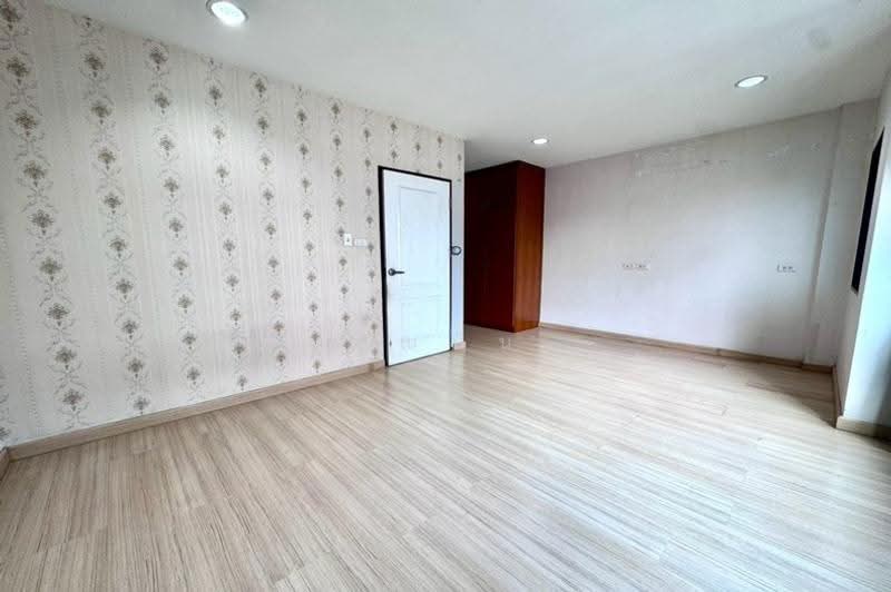 The Symphony Townhome, Bangkok, 189 Soi Nawamin 163, Nuan Chan, Bueng Kum, Bangkok, 3 Bedrooms, 164 sqm, Townhouse For Sale, by คุณปิ่น, 500551982 - DDproperty.com