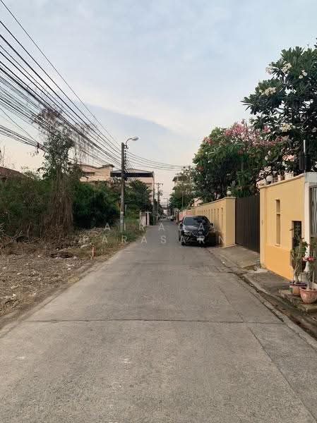 ที่ดินถมแล้ว ซอยสุคนธสวัสดิ์ 20, กรุงเทพ, ลาดพร้าว, กรุงเทพ, 364 ตร.ม., ที่ดิน ให้เช่า, โดย Airada Parasarn, 500552004 - DDproperty.com