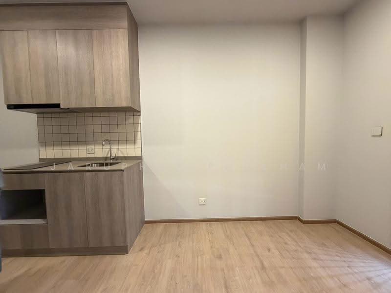 Metris Pattanakarn-Ekkamai, Bangkok, 486 Phatthanakan Road, Suan Luang, Bangkok, 1 Bedroom, 31 sqm, Condo For Sale, by Jaruphat Phukham, 500552024 - DDproperty.com