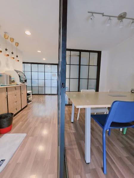 Commercial building for sale with tenant, Sathorn Business Park, 30.2 sq. wah, next to BTS Wongwian, Bangkok, กรุงธนบุรี, Khlong Ton Sai, Khlong San, Bangkok, , 300 sqm, Shophouse For Sale, by Fareeda Thaipatan, 500552031 - DDproperty.com
