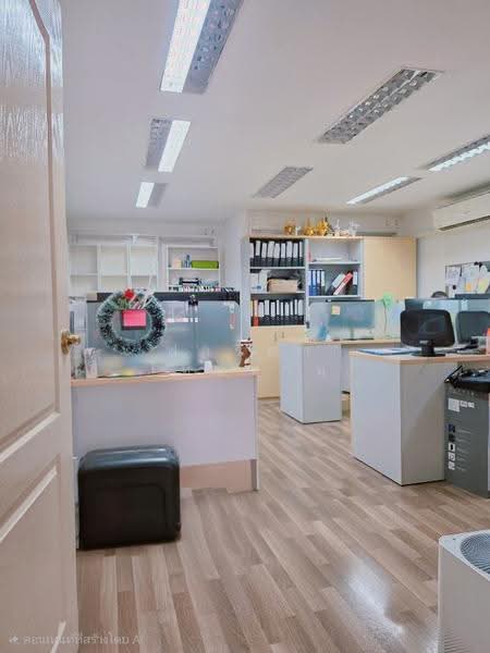 Commercial building for sale with tenant, Sathorn Business Park, 30.2 sq. wah, next to BTS Wongwian, Bangkok, กรุงธนบุรี, Khlong Ton Sai, Khlong San, Bangkok, , 300 sqm, Shophouse For Sale, by Fareeda Thaipatan, 500552031 - DDproperty.com