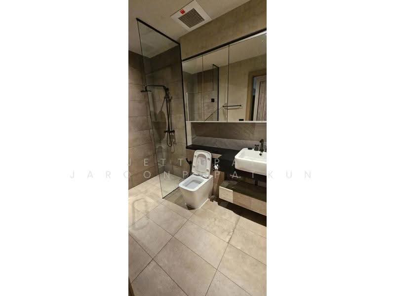 The Lofts Asoke, Bangkok, Sukhumvit 21 Road, Khlongtoei Nua, Watthana, Bangkok, 2 Bedrooms, 75 sqm, Condo For Rent, by Jettapat Jaroonpipatkun, 500552033 - DDproperty.com