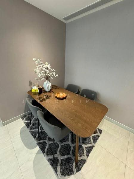 Tait Sathorn 12, Bangkok, Soi Sathorn 12, Sathorn Road, Silom, Bang Rak, Bangkok, 2 Bedrooms, 72 sqm, Condo For Rent, by Jettapat Jaroonpipatkun, 500552046 - DDproperty.com