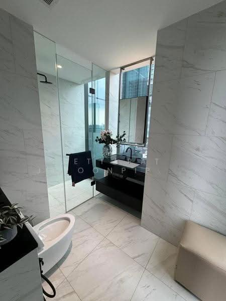 Tait Sathorn 12, Bangkok, Soi Sathorn 12, Sathorn Road, Silom, Bang Rak, Bangkok, 2 Bedrooms, 72 sqm, Condo For Rent, by Jettapat Jaroonpipatkun, 500552046 - DDproperty.com