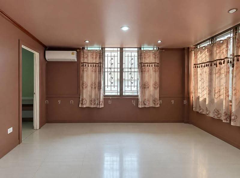 หมู่บ้านพัทธรินทร์ ลำลูกกา คลอง 5, Pathum Thani, ลำลูกกา 99, Lam Luk Ka, Pathum Thani, 4 Bedrooms, 200 sqm, Single Detached House For Sale, by กรกฤตย์ บุญสระ, 500552050 - DDproperty.com