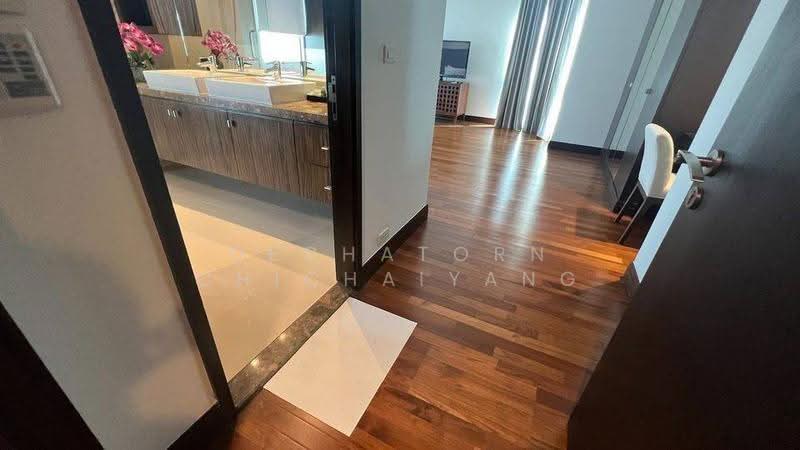 Royal Residence Park, Bangkok, 99 Royal Resident Park Lumphini, Lumphini, Pathum Wan, Bangkok, 4 Bedrooms, 275 sqm, Condo For Rent, by Dechatorn Chichaiyang, 500552062 - DDproperty.com