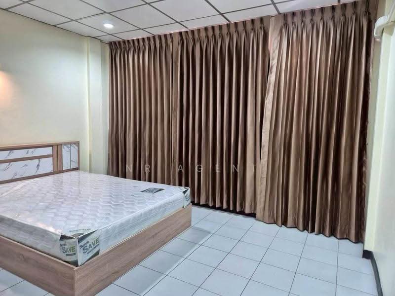 ขายทาวน์เฮาส์ ซ.จรัญสนิทวงศ์ 45 แยก 3, Bangkok, Arun Amarin, Bangkok Noi, Bangkok, 2 Bedrooms, 120 sqm, Townhouse For Sale, by NR AGENT, 500552078 - DDproperty.com