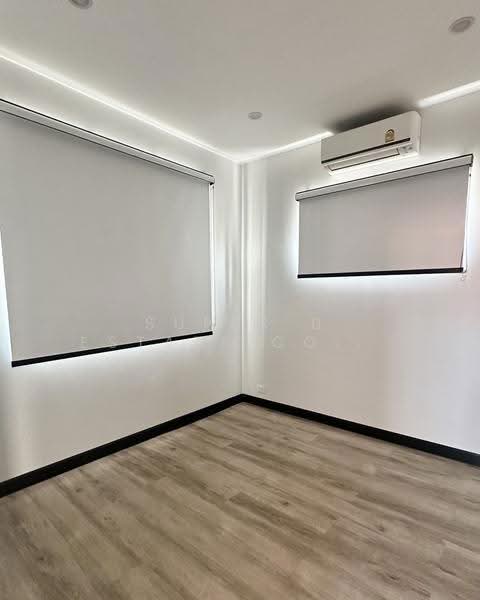 หมู่บ้านบางนาวิลล่า, Samut Prakan, บางนา ตราด, Bang Kaeo, Bang Plee, Samut Prakan, 4 Bedrooms, 200 sqm, Single Detached House For Sale, by Super B Estate Co., Ltd, 500552088 - DDproperty.com