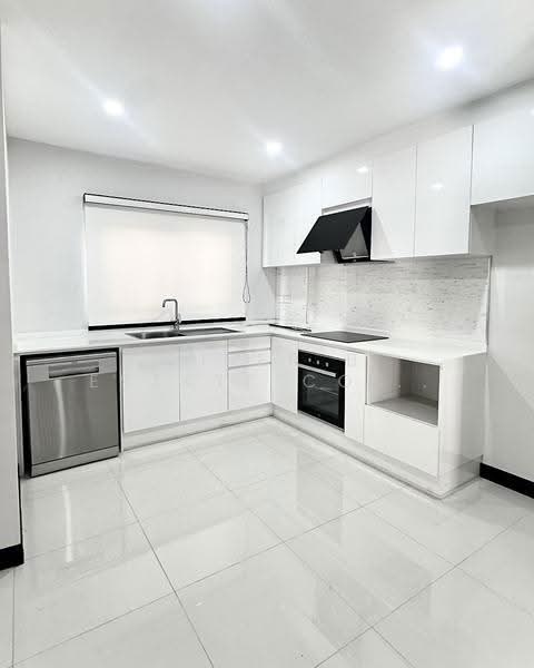 หมู่บ้านบางนาวิลล่า, Samut Prakan, บางนา ตราด, Bang Kaeo, Bang Plee, Samut Prakan, 4 Bedrooms, 200 sqm, Single Detached House For Sale, by Super B Estate Co., Ltd, 500552088 - DDproperty.com