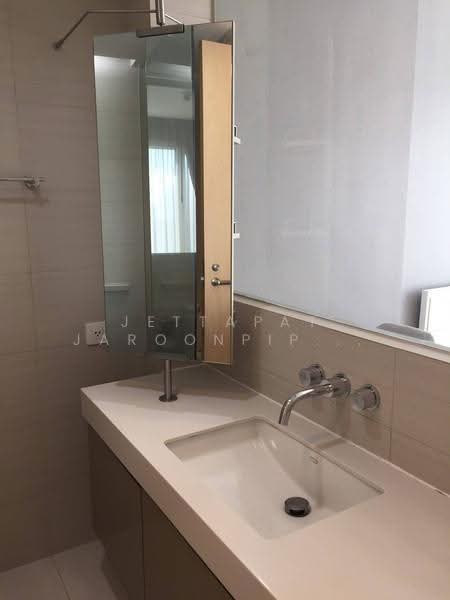 Siri At Sukhumvit, Bangkok, 902 Sukhumvit Road, Phra Kanong, Khlong Toei, Bangkok, 1 Bedroom, 58 sqm, Condo For Rent, by Jettapat Jaroonpipatkun, 500552100 - DDproperty.com