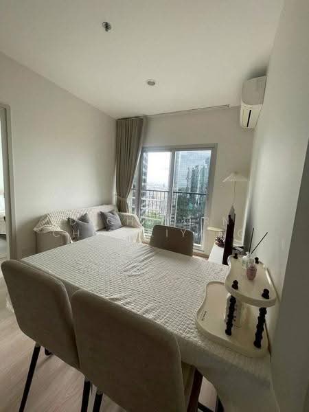 Noble Revolve Ratchada 2, Bangkok, 70 Soi Ratchadaphisek 10, Ratchadaphisek Road, Huai Khwang, Bangkok, 2 Bedrooms, 39 sqm, Condo For Rent, by Dechatorn Chichaiyang, 500552166 - DDproperty.com