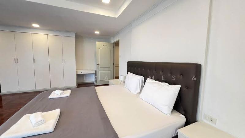 D.H.Grand Tower, Bangkok, Soi Prommit, Khlong Tan Nua, Watthana, Bangkok, 3 Bedrooms, 260 sqm, Condo For Rent, by Jentina Homes & Co, 500552174 - DDproperty.com