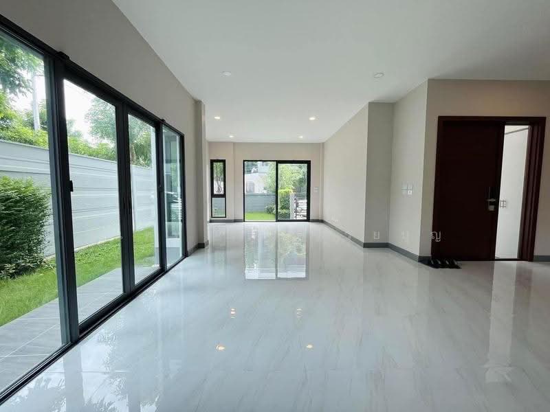 The City Sukhumvit-Onnut, Bangkok, 588/2 Soi On Nut 70/1, Prawet, Bangkok, 4 Bedrooms, 252 sqm, Single Detached House For Sale, by สุเทพ รอดด้วยบุญ, 500552176 - DDproperty.com
