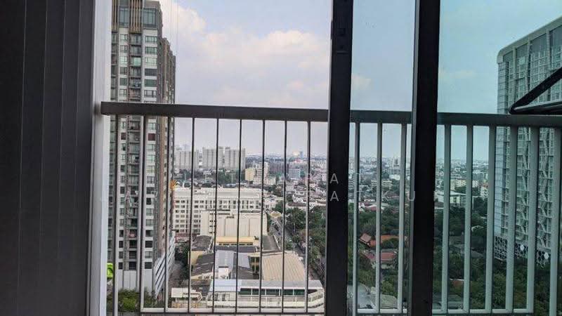 Rhythm Sukhumvit 50, Bangkok, 8 Sukhumvit 50, Sukhumvit Road, Phra Kanong, Khlong Toei, Bangkok, 1 Bedroom, 45 sqm, Condo For Rent, by Jettapat Jaroonpipatkun, 500552185 - DDproperty.com