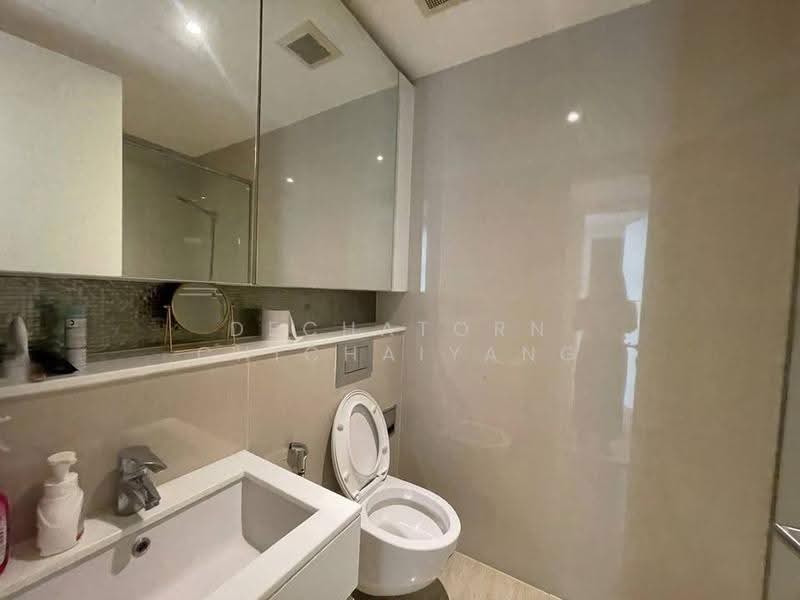 H Sukhumvit 43, Bangkok, 28 Sukhumvit 34 Road, Khlong Tan Nua, Watthana, Bangkok, 2 Bedrooms, 78 sqm, Condo For Sale, by Dechatorn Chichaiyang, 500552194 - DDproperty.com