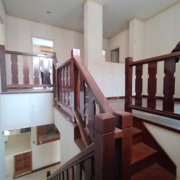 Vararom Prachauthit 98, Bangkok, Soi Pracha Uthit 98, Pracha Uthit Road, Thung Khru, Bangkok, 4 Bedrooms, 300 sqm, Single Detached House For Sale, by The Best Property โบว์, 500552280 - DDproperty.com