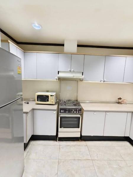 Acadamia Grand Tower : อคาเดเมีย แกรนด์ ทาวเวอร์, กรุงเทพ, ซอย สุขุมวิท 43, คลองตันเหนือ, วัฒนา, กรุงเทพ, 151 ตร.ม., คอนโด ให้เช่า, โดย Jettapat Jaroonpipatkun, 500552321 - DDproperty.com