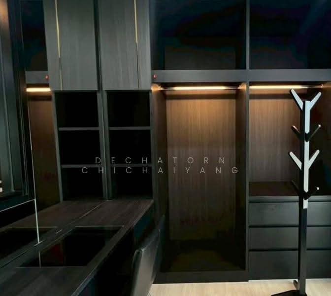 Life Asoke, Bangkok, Asoke-Dindang Road, Bang Kapi, Huai Khwang, Bangkok, 1 Bedroom, 35 sqm, Condo For Rent, by Dechatorn Chichaiyang, 500552345 - DDproperty.com