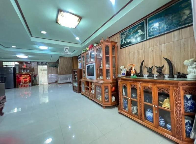 Eastern Land City, Chon Buri (Pattaya), Na Pa, Muang Chon Buri, Chon Buri (Pattaya), 5 Bedrooms, 150 sqm, Townhouse For Sale, by The Best Property นุ้ย, 500552363 - DDproperty.com