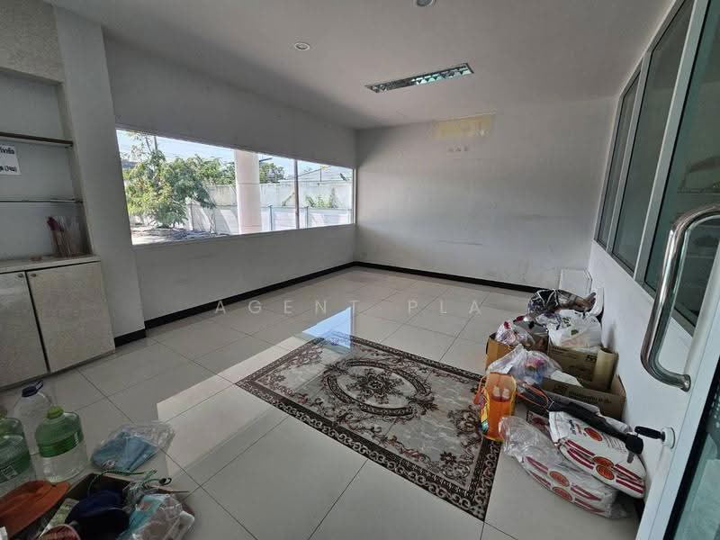 Land with buildings for rent: 2-story office building + warehouse, located on Thepharak Road (SPSAD4, Samut Prakan, Phreak Sa Mai, Muang Samut Prakarn, Samut Prakan, , 2,000 sqm, Office Space For Rent, by Agent Pla, 500552366 - DDproperty.com