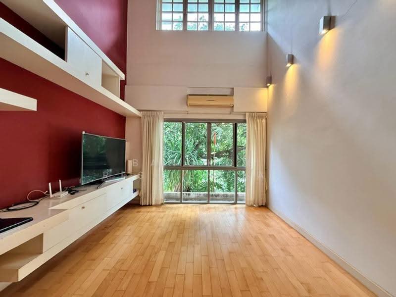 Prompak Gardens Condominium, Bangkok, Sukhumvit, Khlongtoei Nua, Watthana, Bangkok, 3 Bedrooms, 350 sqm, Townhouse For Rent, by Bangkok Residential, 500552367 - DDproperty.com
