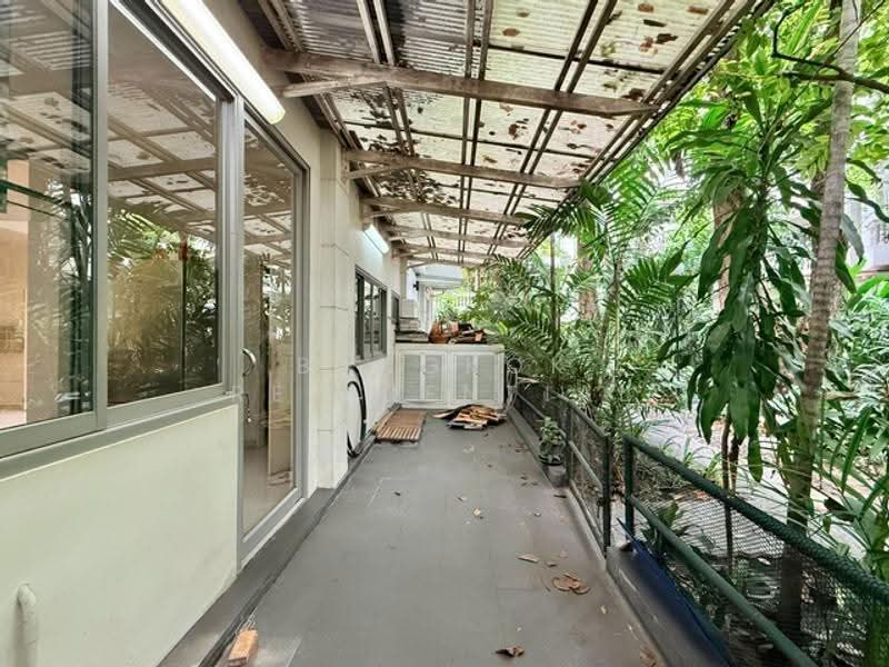 Prompak Gardens Condominium, Bangkok, Sukhumvit, Khlongtoei Nua, Watthana, Bangkok, 3 Bedrooms, 350 sqm, Townhouse For Rent, by Bangkok Residential, 500552367 - DDproperty.com