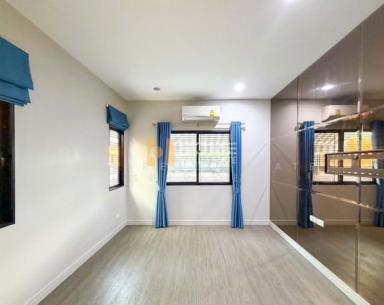 Setthasiri Charun-Pinklao, Bangkok, Lieb Tangrotfai Road, Bang Khun Non, Bangkok Noi, Bangkok, 4 Bedrooms, 203 sqm, Single Detached House For Sale, by HOME Real Estate Service, 500552372 - DDproperty.com