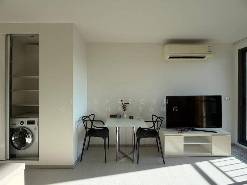 Rhythm Sukhumvit 42, Bangkok, Soi Sukhumvit 42, Sukhumvit Road, Phra Kanong, Khlong Toei, Bangkok, 1 Bedroom, 45 sqm, Condo For Rent, by Dechatorn Chichaiyang, 500552424 - DDproperty.com