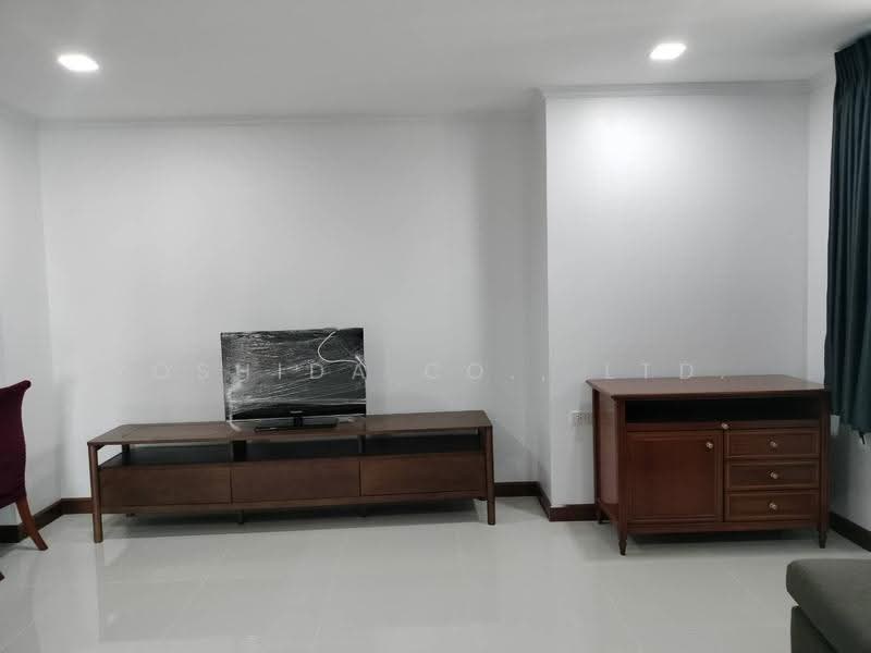 Omni Tower Sukhumvit Nana, Bangkok, 69 Sukhumvit 4 Alley, Khlong Toei, Bangkok, 2 Bedrooms, 100 sqm, Condo For Rent, by Yoshida Co., Ltd., 500552441 - DDproperty.com