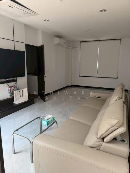 Home Office พัฒนาการ30ใกล้เอกมัย ทองหล่อ พระราม9, กรุงเทพ, พัฒนาการ, พัฒนาการ, สวนหลวง, กรุงเทพ, 310 ตร.ม., สำนักงาน ให้เช่า, โดย Achiwara Panusan, 500552445 - DDproperty.com