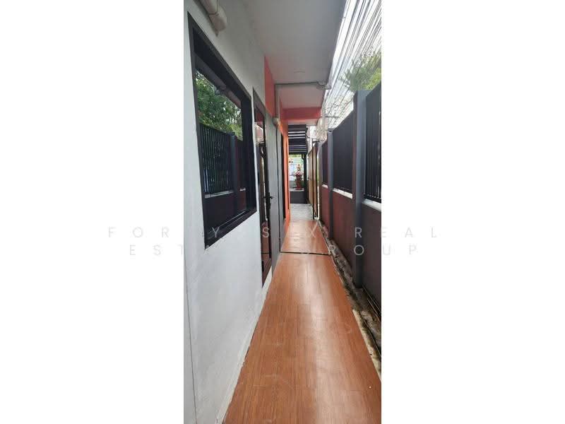 ขายบ้านพร้อมที่ดิน 99 ตร.วา ซอยรัชดาอาภาภิรมย์ 32 ใกล้ถนนรัชดาภิเษก, Bangkok, รัชดาอาภาภิรมย์ 32, Din Daeng, Bangkok, 4 Bedrooms, 400 sqm, Single Detached House For Sale, by Forty-Six Real Estate Group, 500552505 - DDproperty.com