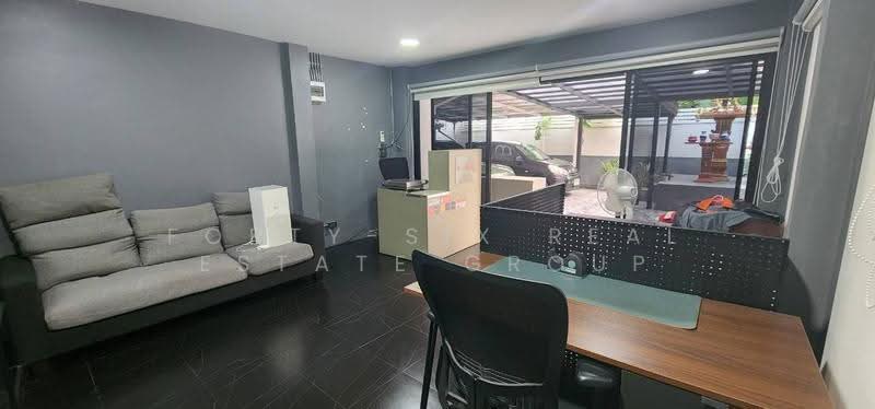 ขายบ้านพร้อมที่ดิน 99 ตร.วา ซอยรัชดาอาภาภิรมย์ 32 ใกล้ถนนรัชดาภิเษก, Bangkok, รัชดาอาภาภิรมย์ 32, Din Daeng, Bangkok, 4 Bedrooms, 400 sqm, Single Detached House For Sale, by Forty-Six Real Estate Group, 500552505 - DDproperty.com