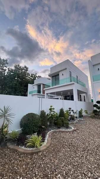 Brand new Pool villa house, Chiang Mai, Nong Kwai, Hang Dong, Chiang Mai, 4 Bedrooms, 320 sqm, Villa For Sale, by Pharita Chaimanee, 500552547 - DDproperty.com