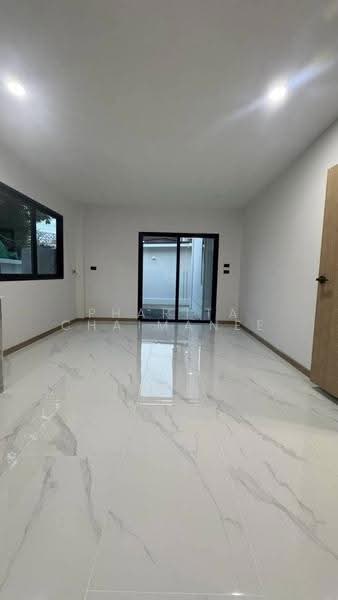 Brand new Pool villa house, Chiang Mai, Nong Kwai, Hang Dong, Chiang Mai, 4 Bedrooms, 320 sqm, Villa For Sale, by Pharita Chaimanee, 500552547 - DDproperty.com