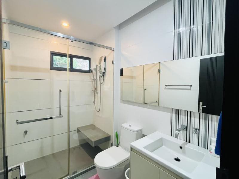 Ladawan Kaset-Nawamintr, Bangkok, Ladplakhao Road, Anusaowari, Bang Khen, Bangkok, 4 Bedrooms, 360 sqm, Single Detached House For Sale, by ฝากขายบ้าน ฝากขายบ้านมือสอง ฝากขายอสัง Realty HuB, 500552586 - DDproperty.com