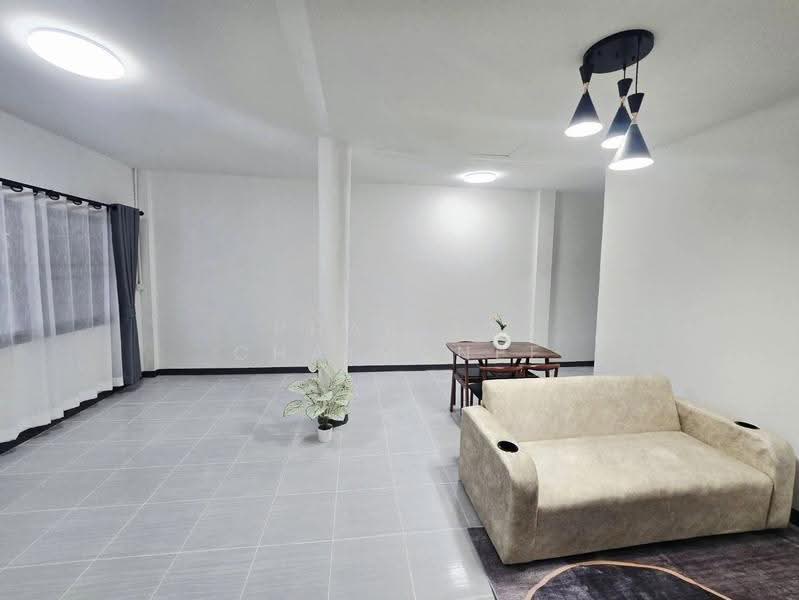 Newly Renovated Townhouse, Chiang Mai, San Phra Net, San Sai, Chiang Mai, 2 Bedrooms, 78 sqm, Townhouse For Sale, by Pharita Chaimanee, 500552598 - DDproperty.com