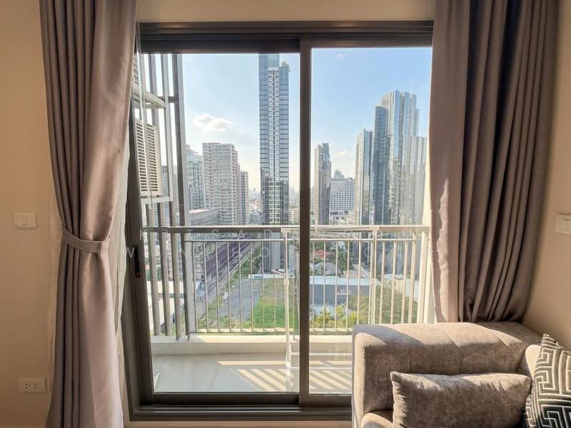 Rhythm Sukhumvit 36-38, Bangkok, 55 Soi Sukhumvit 36, Sukhumvit Road, Phra Kanong, Khlong Toei, Bangkok, 1 Bedroom, 50 sqm, Condo For Rent, by Kitsadapoom Wanpholthong, 500552603 - DDproperty.com
